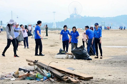 Campaign aims to engage public in sea clean-up 