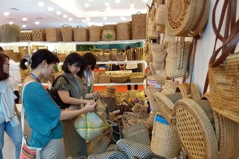 Fine art and handicraft exports surge in five months