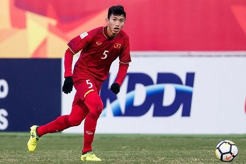 Doan Van Hau to make record move to Europe