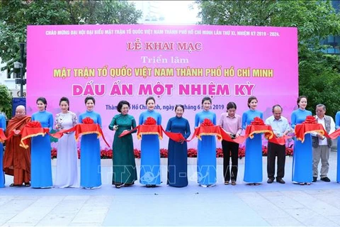 Photo exhibition on front’s HCM City chapter opens 