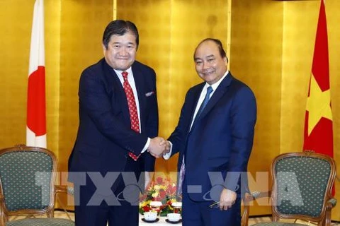 PM meets with leaders of Japanese conglomerates 