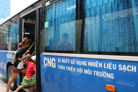HCM City's eco-friendly buses face fuel shortage