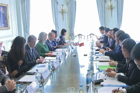 Vietnam, UK hold 7th strategic dialogue
