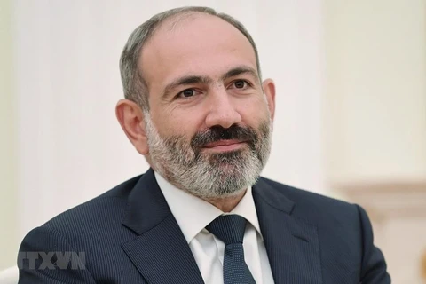 Armenian PM begins official visit to Vietnam 