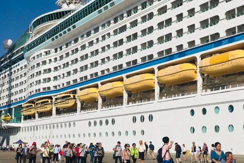 Two int’l cruise ships visit Vietnam in early July 