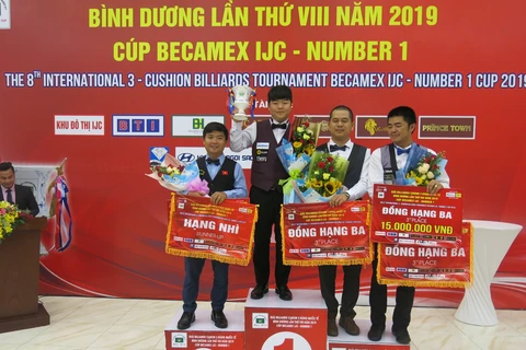 Vietnamese cueist finishes second at Int’l 3-Cushion Billiards Tournament