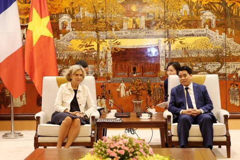 Hanoi, Ile-de-France region to solidify cooperation