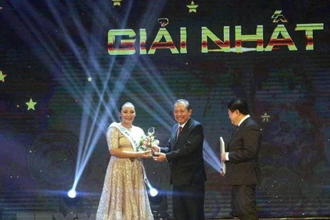 Malaysian singer wins ASEAN+3 pop singing contest in Quang Ninh