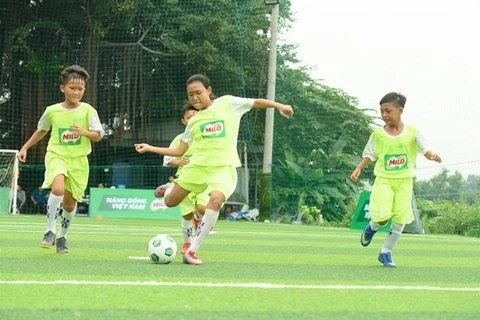 Eight young Vietnamese footballers play in 1st Milo Champions Cup in Spain