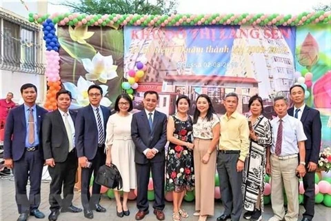 Vietnamese expats in Ukraine updated on homeland’s foreign policy 