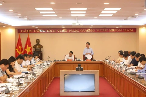 Press asked to fight corruption along with protecting Party’s ideology