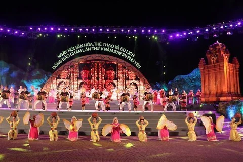 Festival highlighting Cham ethnic culture closes