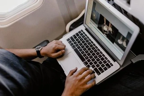 Singapore Airlines bans MacBook Pro models on flights 