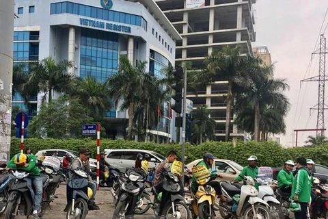 Motorbike taxis must be registered in Hanoi