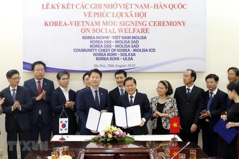 Vietnam, RoK beef up collaboration in social welfare