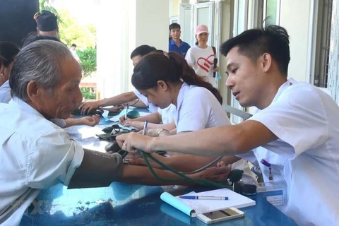 US organisations support disabled, poor people in Thua Thien-Hue