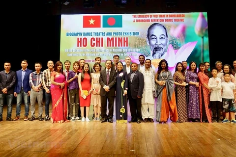 Bangladeshi artists bring Ho Chi Minh’s life to stage
