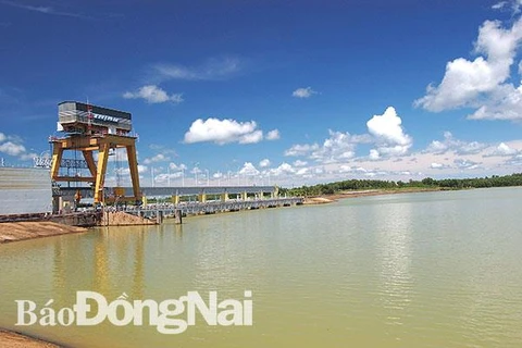 Dong Nai proposes 8 solar power projects on Tri An lake