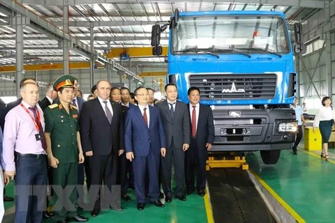 Belarus Deputy PM witnesses inauguration of Maz Asia auto plant in Hung Yen