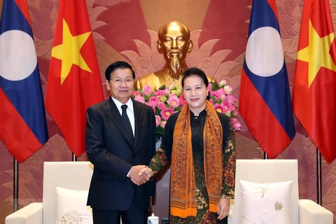 NA leader welcomes Lao PM in Hanoi