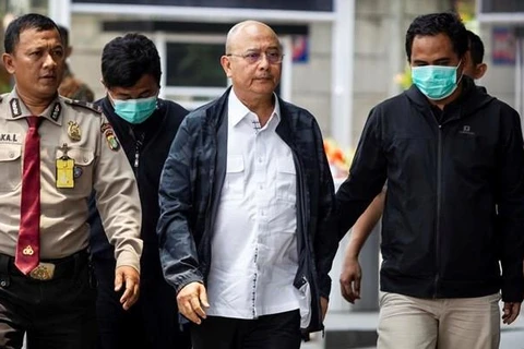 Indonesia arrests dozens of corruption suspects