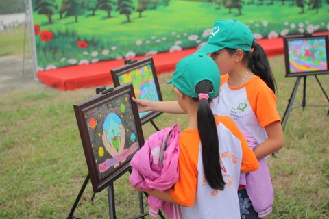 Festival day lights up children’s dreams