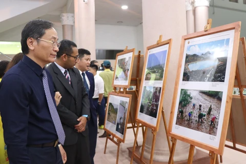 ASEAN-themed photos, documentaries on show in Khanh Hoa