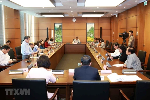 Draft revisions to law on foreigners’ exit, entry discussed at National Assembly 