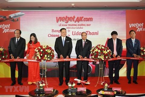 PM Nguyen Xuan Phuc attends commercial launch of Vietjet’s new flights in Thailand