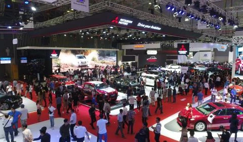 Auto market filled with gloom despite falling prices