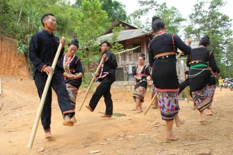 Kho Mu people’s unique music at Museum of Ethnology