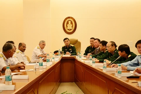 Chief of VPA General Staff Phan Van Giang active in India