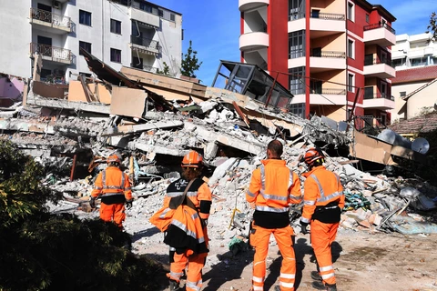 Party, State leader extends condolences to Albania over earthquake losses