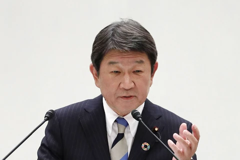 Japan promises 3 billion USD in development funding for ASEAN