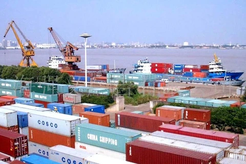 Vietnam’s foreign trade likely to hit 500 bln USD in 2019