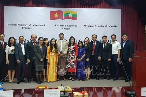 Vietnam, Myanmar look to foster education cooperation 