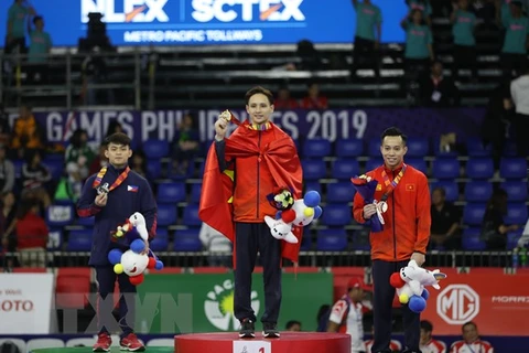 SEA Games 30: Vietnam stays at second place on December 5