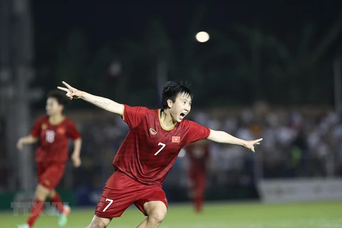 Vietnam women enter SEA Games football’s final with win over Philippines 