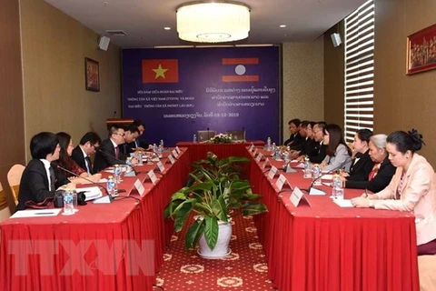 Vietnamese, Lao news agencies forge cooperation to raise information quality 