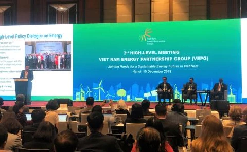 Forum looks into sustainable energy development in Vietnam