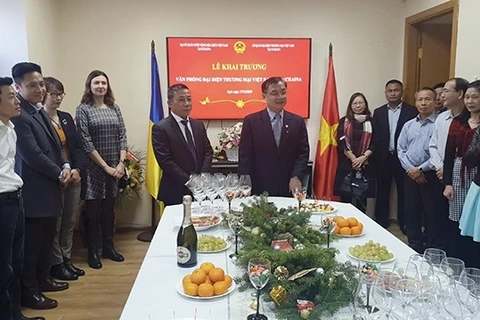 Vietnam Trade Representative Office opens in Ukraine