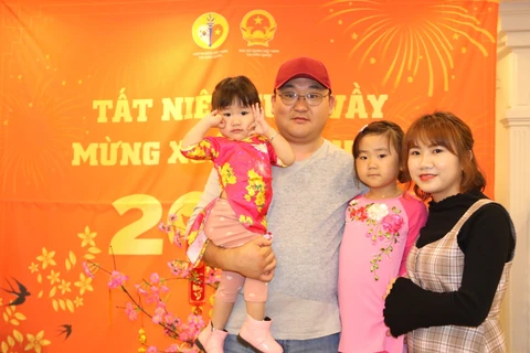 Vietnamese people in RoK celebrate Tet