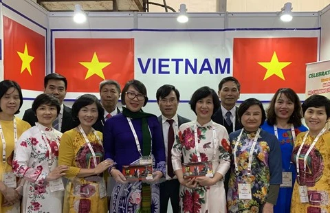 Vietnam attends traditional medicine exhibition in India