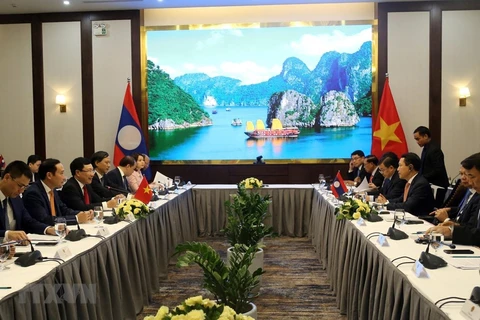 Vietnam, Laos hold sixth ministerial consultation 