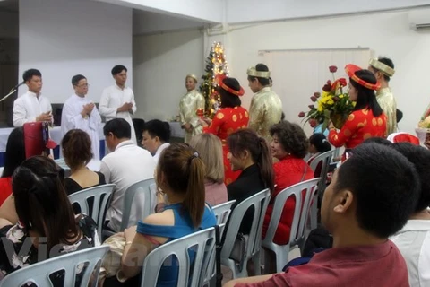 Vietnamese Christians in Malaysia celebrate Christmas