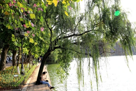 Hanoians applaud plan to build embankment around Hoan Kiem Lake