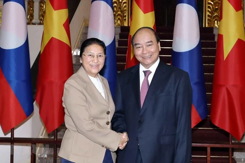 Prime Minister receives Lao NA Chairwoman 