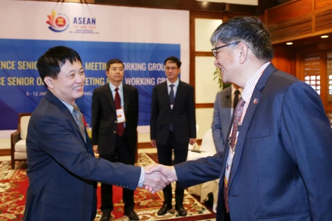 Defence official meets ASEAN delegates in Da Nang 