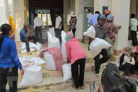 Six localities get rice aid
