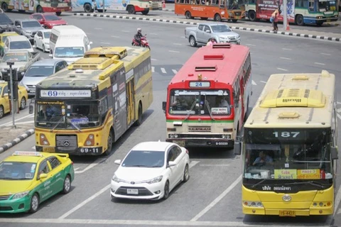 Thailand pilots installation of air purifiers on buses